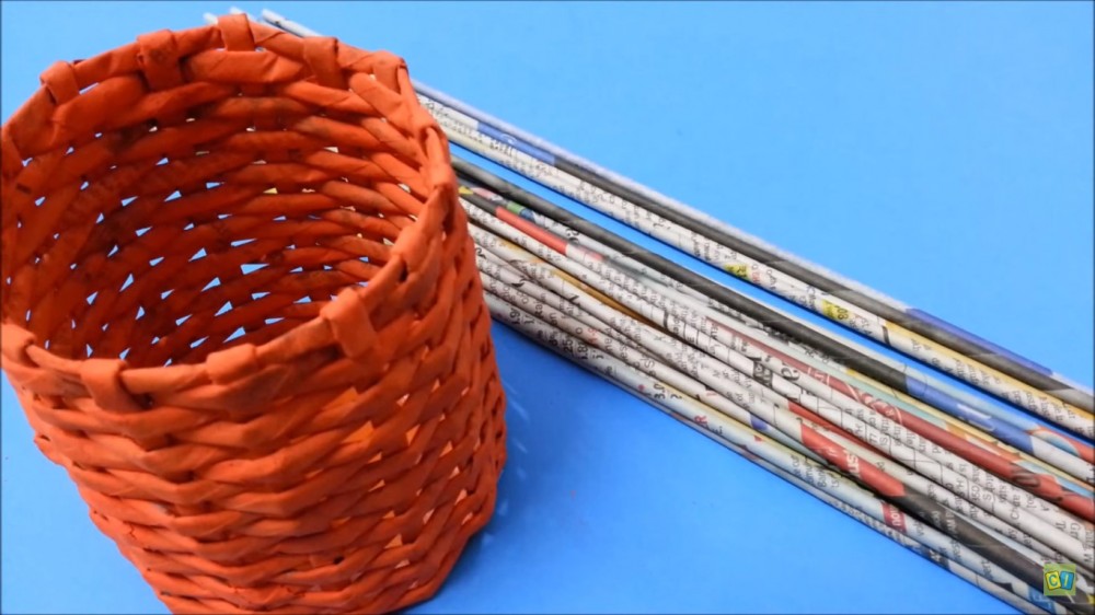 6 DIY Ideas To Recycle Old Newspapers And Create Some Useful Items For