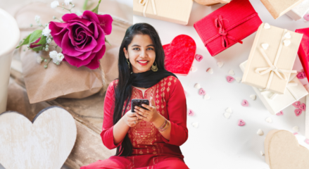 Valentine's Day Gifts For All: From Rs 100 To Rs 10,000!