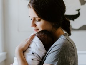 Becoming a New Mom: How to Embrace Motherhood and Stay Calm During This Period